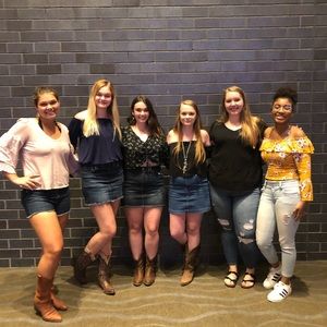 Meet your Posher, Emma